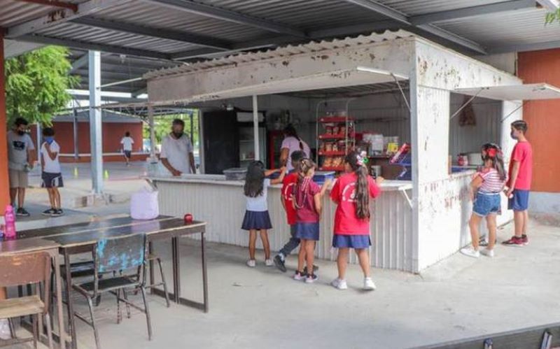 Dice el titular de la SEP que a parir del 29 de marzo de 2025 no habrá más venta de comida chatarra en las escuelas