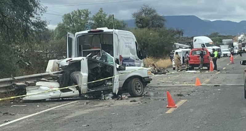 Choque carretera San Felipe Silao