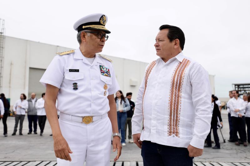 almirante Raymundo Morales y gobernador Joaquín Díaz