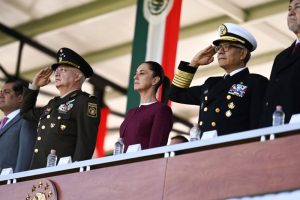 Claudia Día de la Bandera