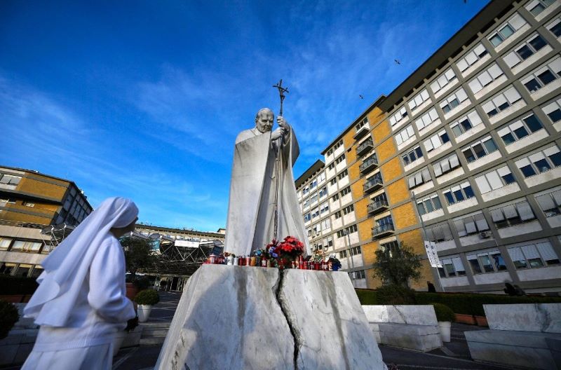 Ingreso del Policlínico Agostino Gemelli de Roma