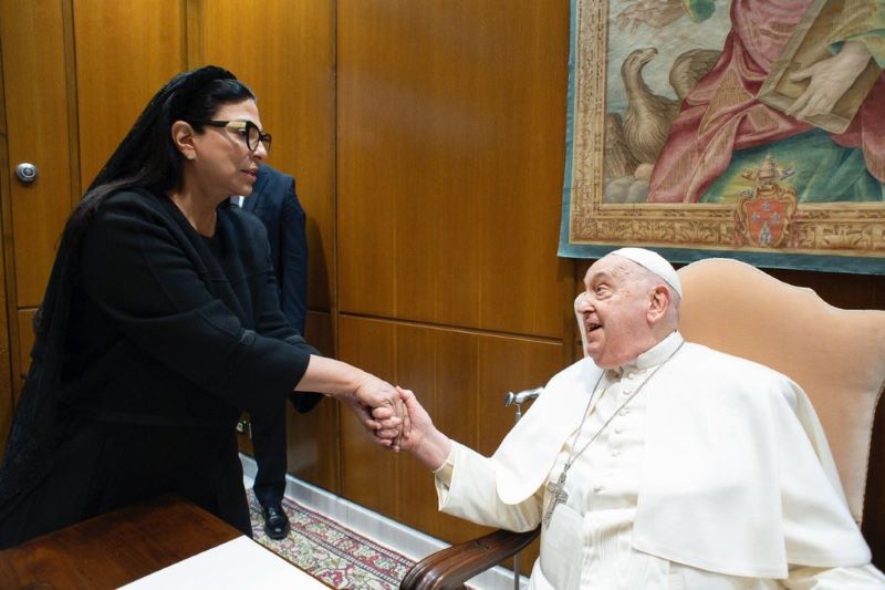 Papa Francisco y diputada Marcela Guerra Castillo