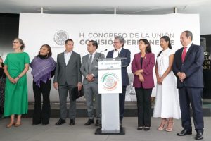 Ricardo Monreal dos periodos