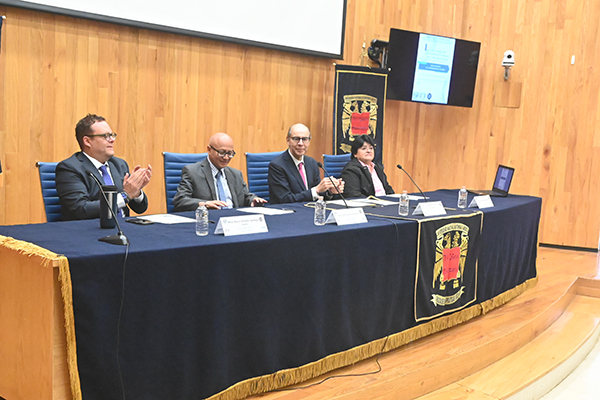 Alejandro Chanona Burguete.