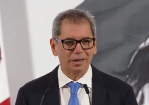 Edgar Amador, secretario de hacienda.