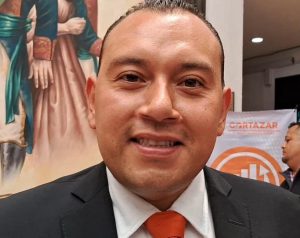 Mauricio Estefanía, alcalde de Cortazar.