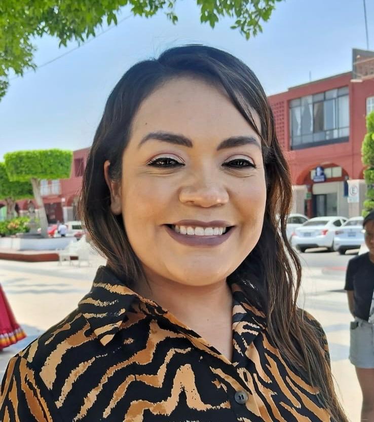 Alcaldesa Cinthia Teniente