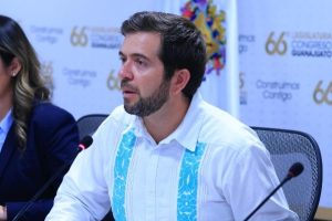 Diputado Víctor Zanella Huerta