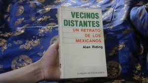 Vecinos distantes