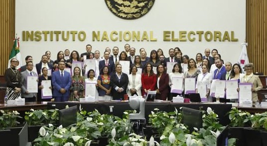Entrega de constancias INE