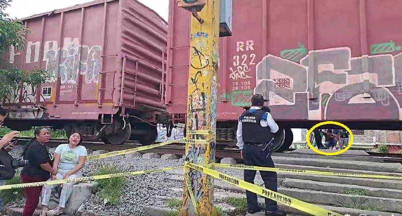 Ciclista arrollado por el tren