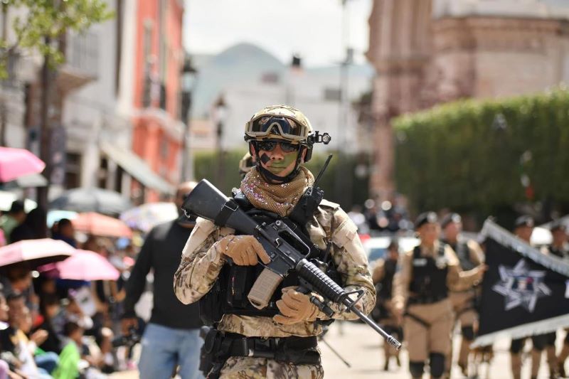 Desfile del 28 de septiembre en Guanajuato capital.