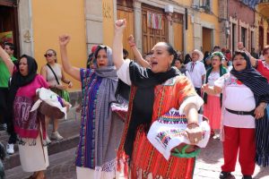 Desfile en Guanajuato capital
