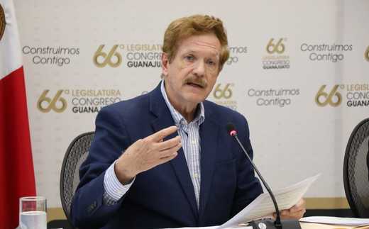 Diputado Juan Carlos Romero Hicks.