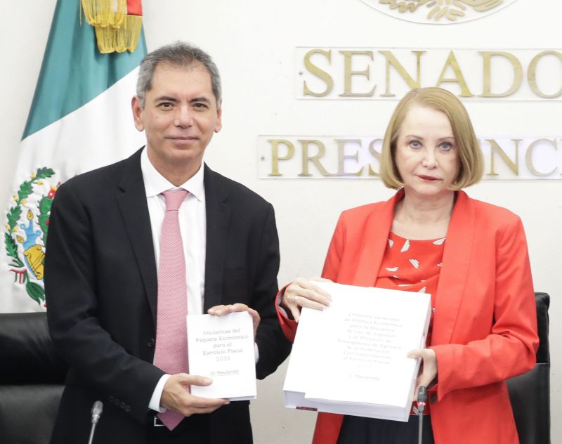 Laura Itzel Castillo y Édgar Amador Zamora.
