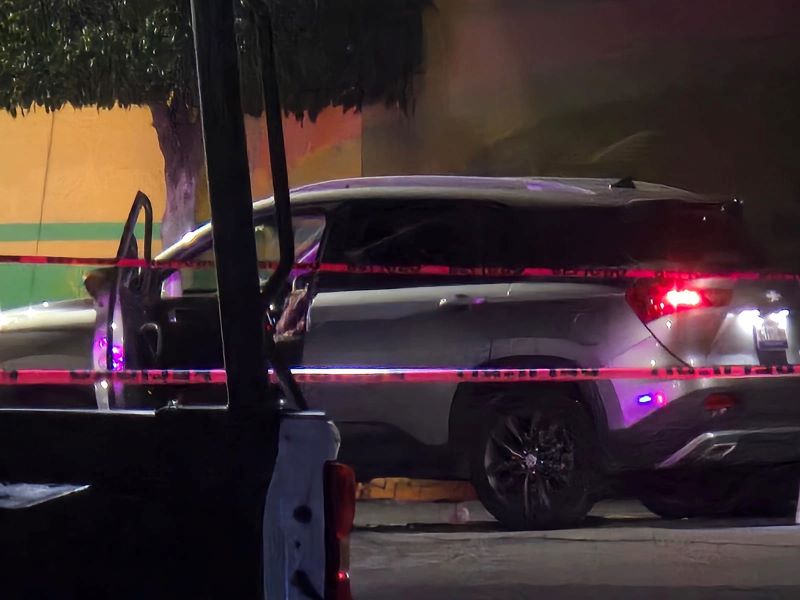 Camioneta en la que viajaban Edgar Molina y su acompañante.