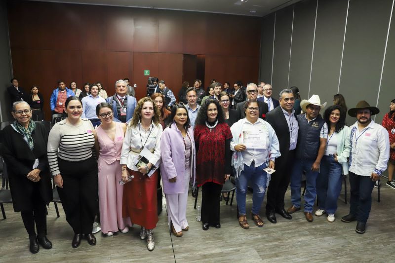 Foro Impuestos justos y cultura líquida