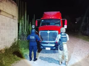 Tracto camión robado.