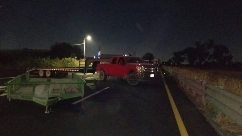 Bloqueo carretera Irapuato Abasolo