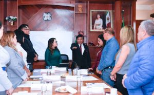 Raúl Pérez Mata rinde protesta como cronista de Villagrán.