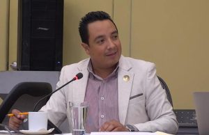 Diputado Carlos Abraham Ramos Sotomayor.