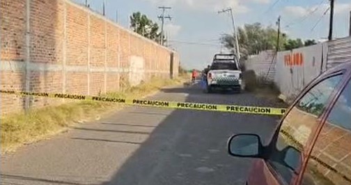 Muere al caer de motocicleta.