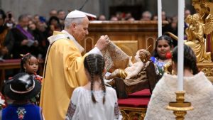 Papa misa de Navidad