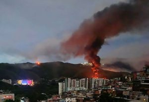 Estados Unidos bombardeó Caracas para detener a Nicolas Maduro.