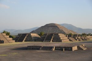 Pirámides de Teotihuacán.