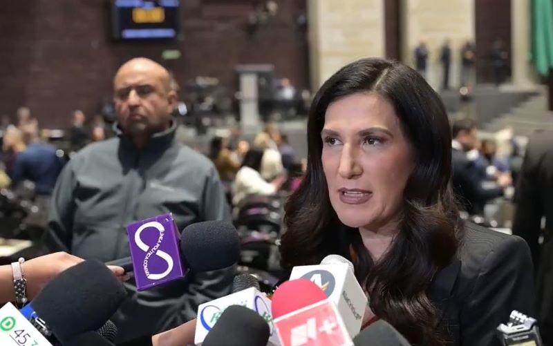 Diputada Kenia López Rabadán.