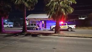 Herido afuera de bar