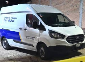 Camioneta traslado de indicios