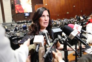 Diputada Kenia López Rabadán