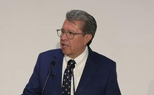 Diputado Ricardo Monreal.