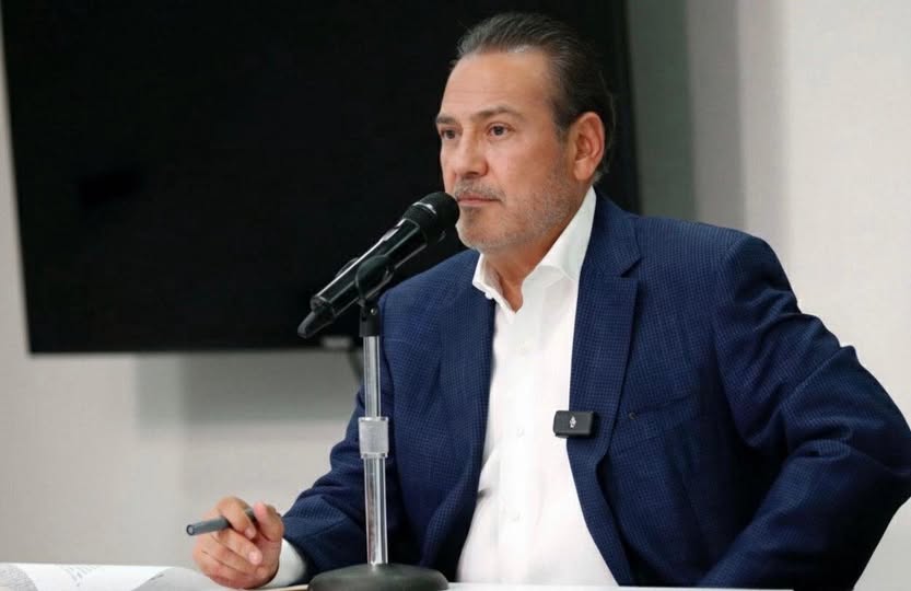 Senador Manlo Fabio Beltrones.