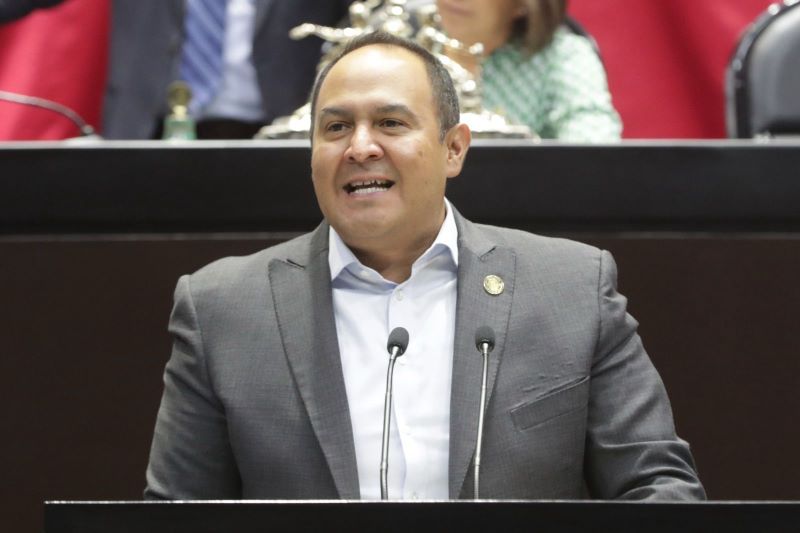 diputado Juan Luis Carrillo Soberanis.