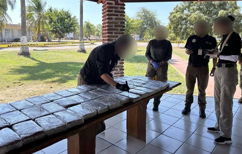 Droga en costas de Michoacán.
