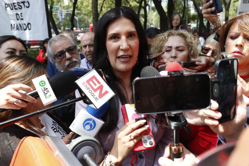 Diputada Kenia López Rabadán.