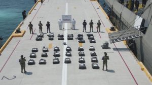 Droga asegurada en aguas del Oceano Pacífico.