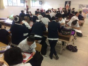 Estudiantes de secundaria.