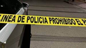 Línea amarilla prohibido el paso