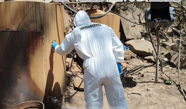 Narcolaboratorio en Sinaloa.