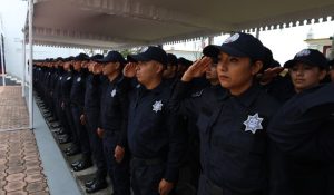 Policías penitenciarios graduados.