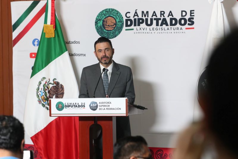 Aureliano Hernández Palacios Cardel, auditor superior de la federación.