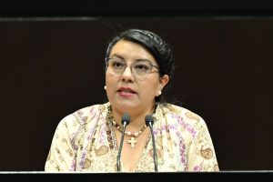 Diputada Martha Aracely Cruz Jiménez.