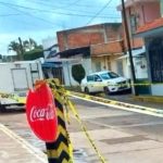 Hallazgo de un hombre muerto dentro de coche estacionado en una de las calles de Sarabia