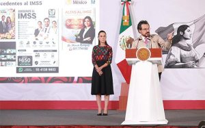 Zoé Robledo, director general del IMSS.