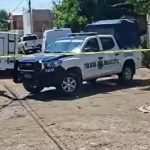 El cuerpo de un hombre sin vida y con una cartulina que tiene mensaje escrito fue dejado cerca de la presa Echeveste