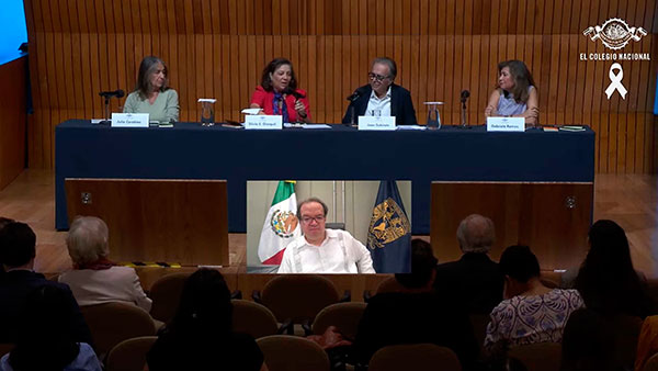 Leonardo Lomelí Vanegas, rector de la UNAM en el conversatorio.