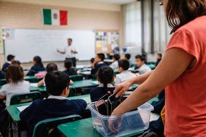 Celular en las escuelas.